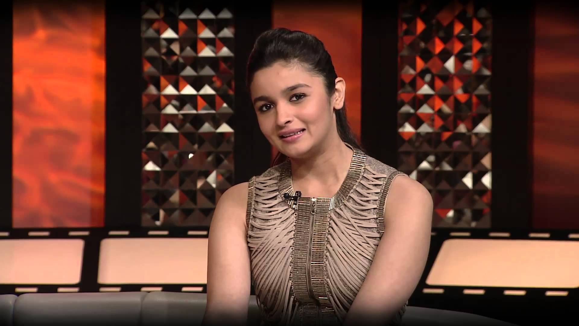 Cute Alia Bhatt Stylish Mobile Background Free Download Hd Images