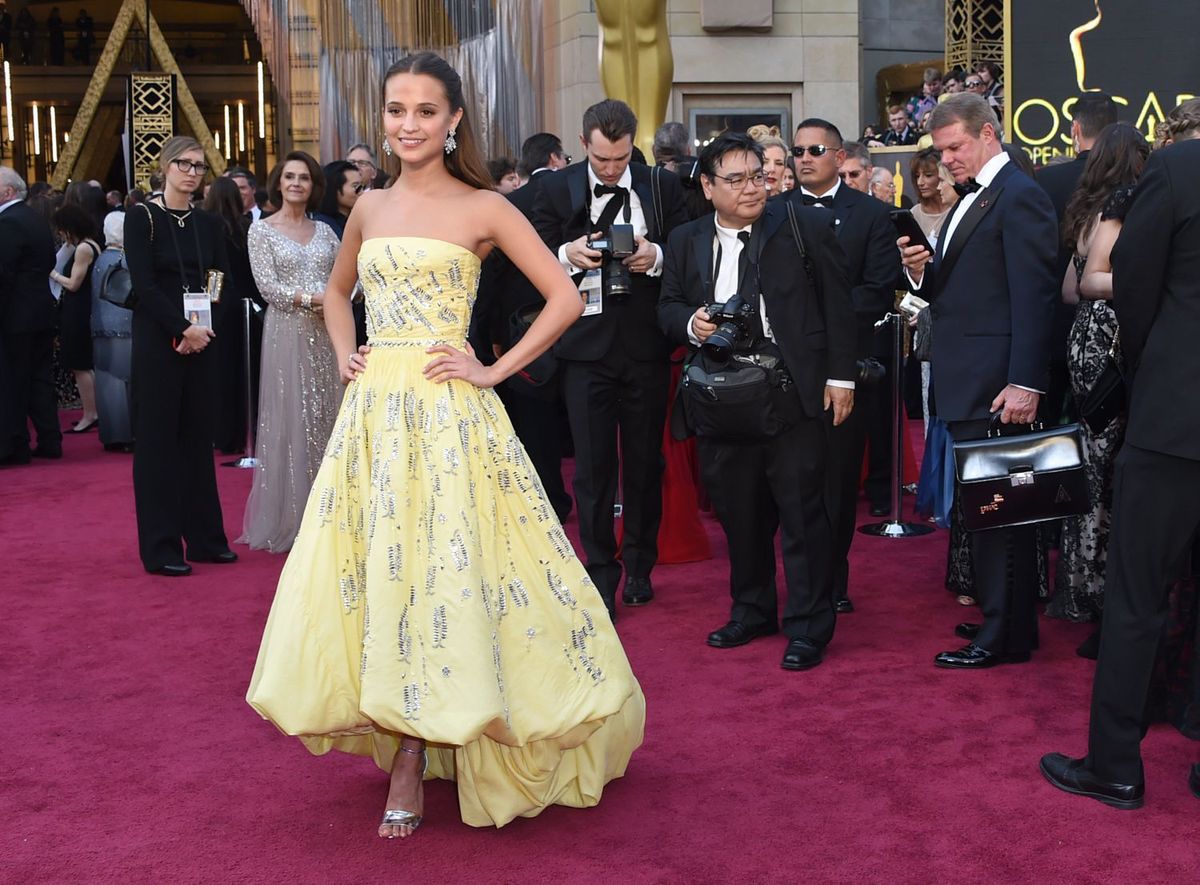 Hd Alicia Vikander Beautiful Oscar Award Still Download Laptop Background Free Pictures