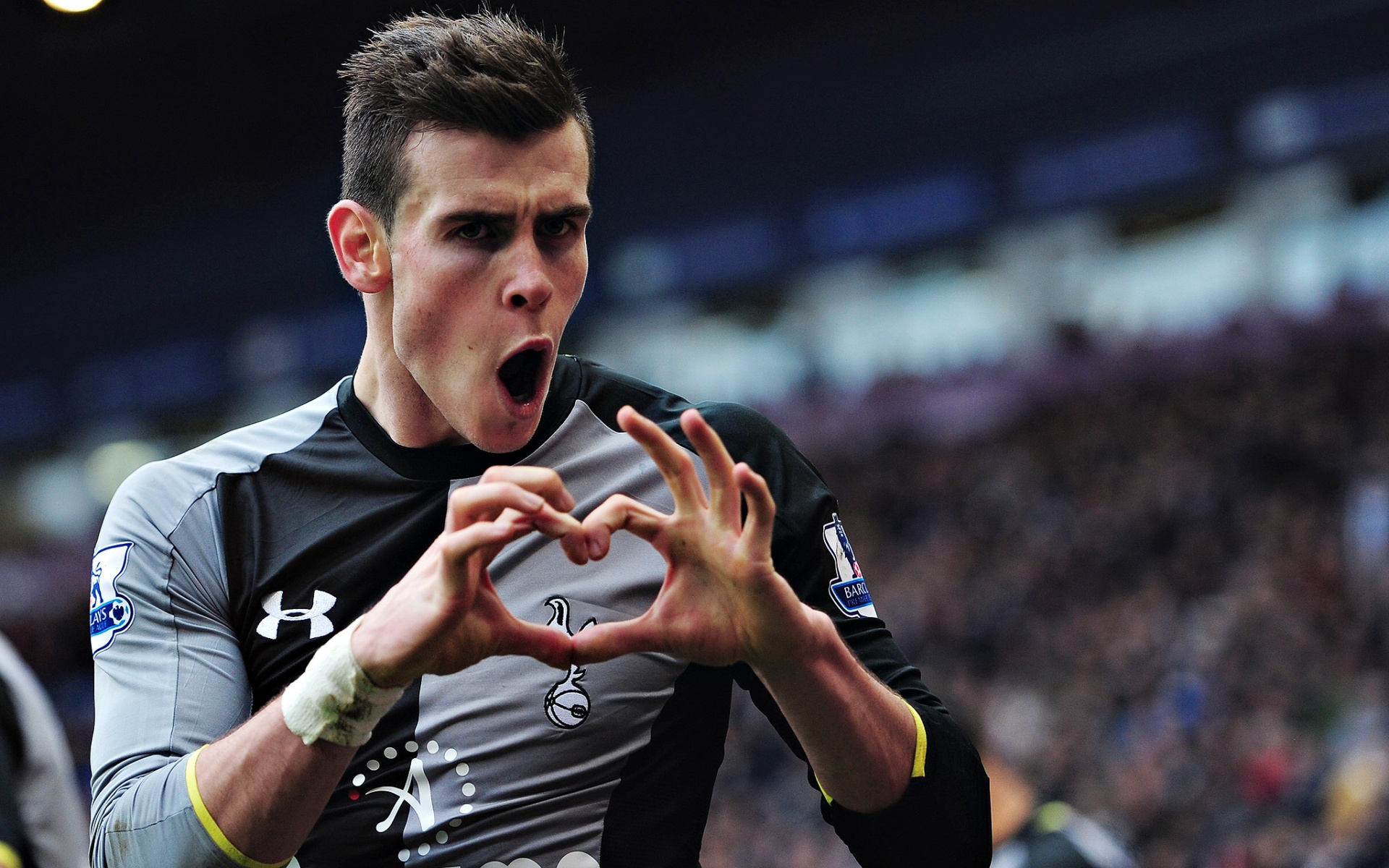 Gareth Bale Hd Heart Shape Mobile Desktop Wallpapers