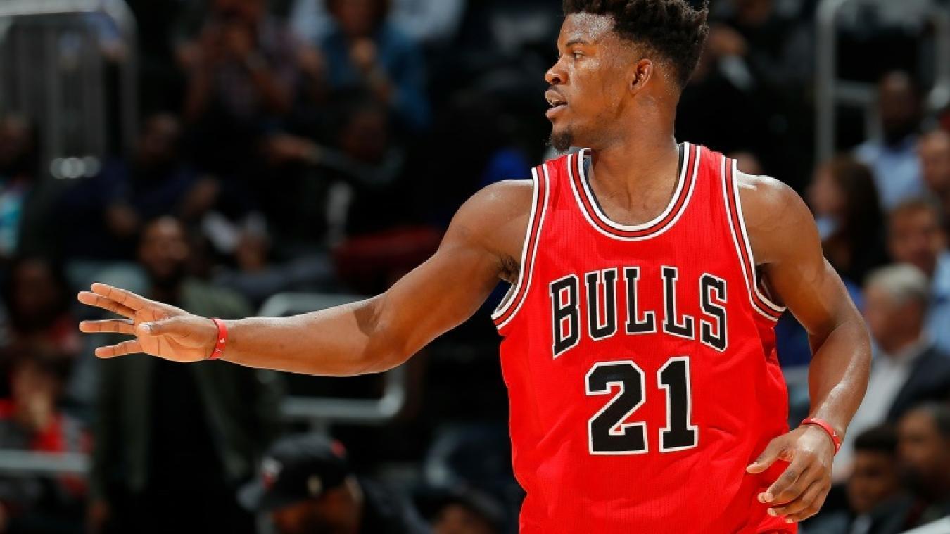 Chi Chicago Bulls Jimmy Butler Giving Instruction Download Free Background Mobile Hd Wallpaper