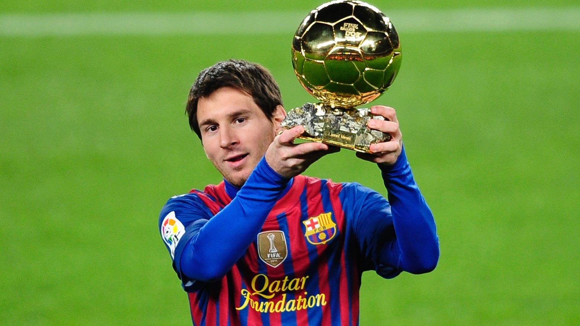 Lionel Messi Cup Hd Free Football Player Background Mobile Desktop Download Wallpaper Pictures