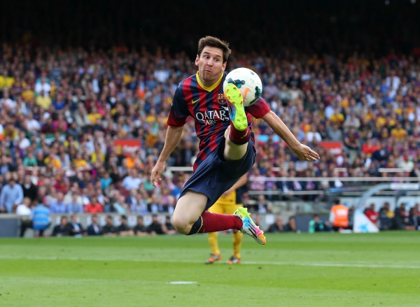 Lionel Messi Kick Football Soccer Player Hd Free Background Mobile Desktop Download Pictures