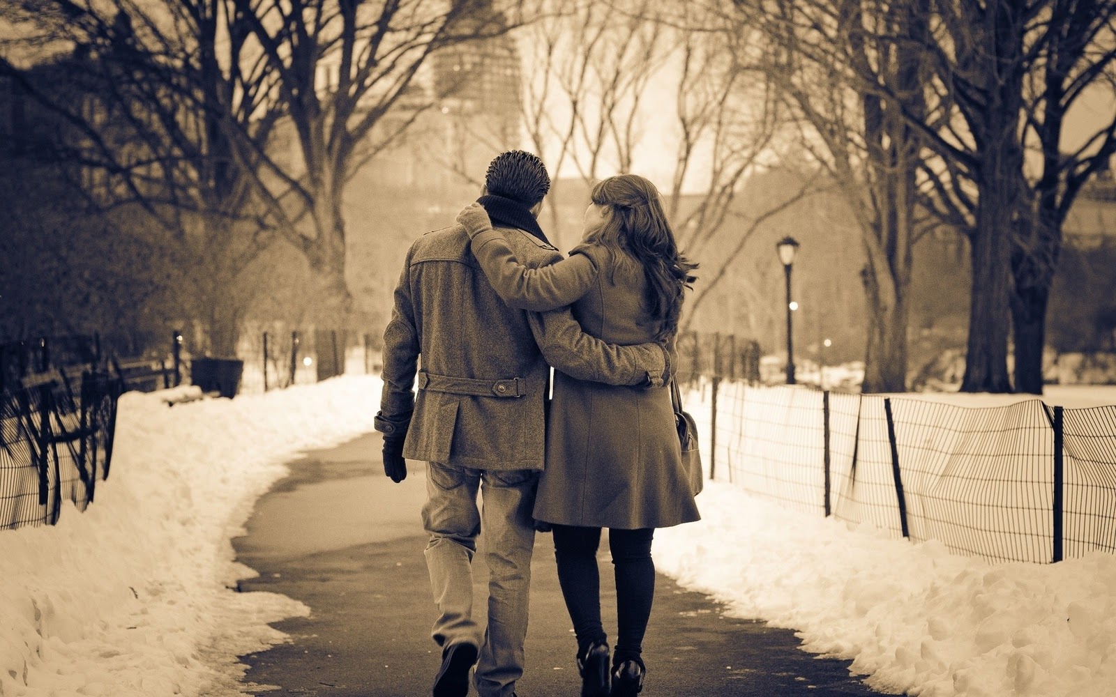 Beautiful Couple Love Winter Pictures