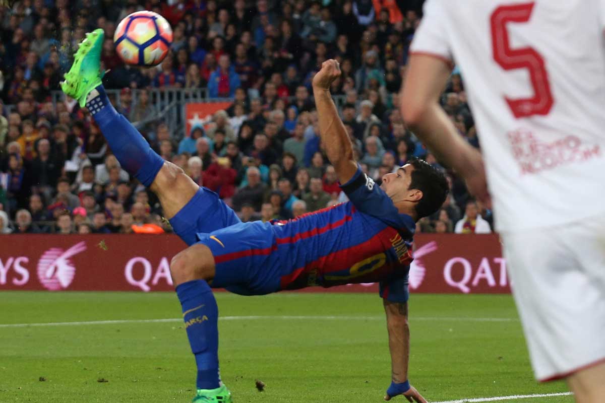 Luis Suarez Football Soccer Player Hd Free Kick Ball Air Best Goal Background Mobile Download Desktop Picures