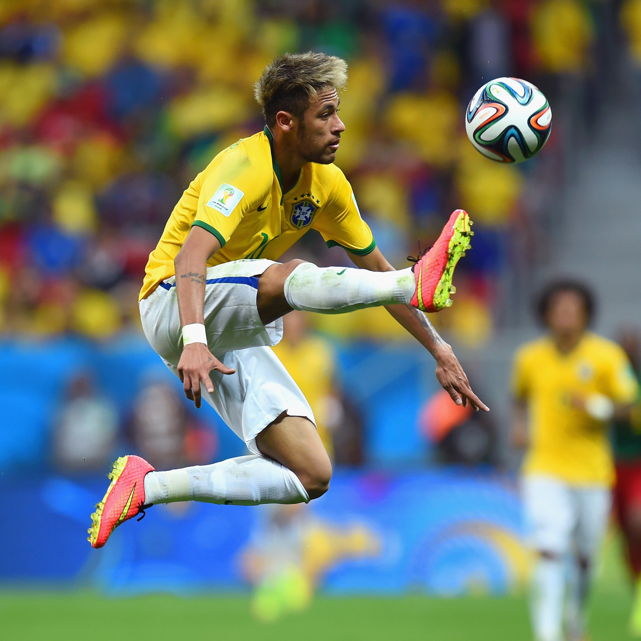 Neymar Football Soccer Player Free Hd Kick Ball Air Mobile Desktop Bakground Download Wallpaper Images