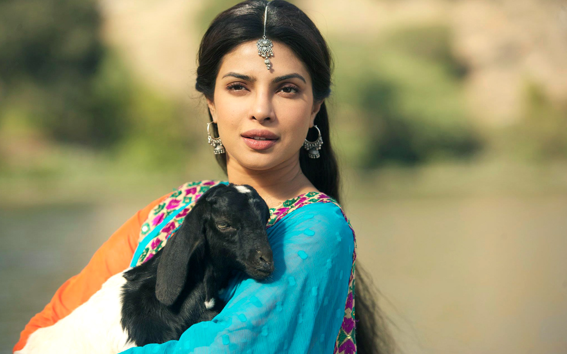 Fantastic Priyanka Chopra With Goat Look Hd Mobile Background Desktop Images Free