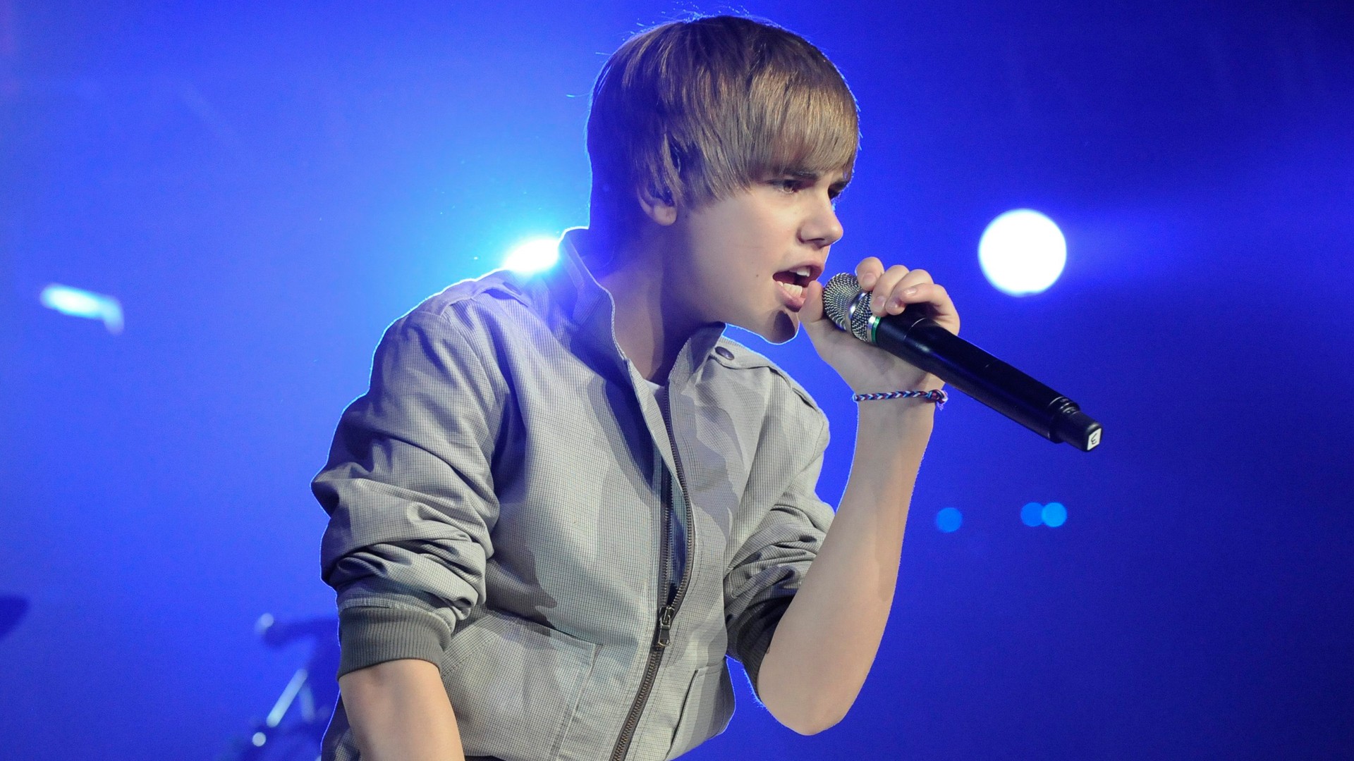 Canadian Singer Justin Drew Bieber