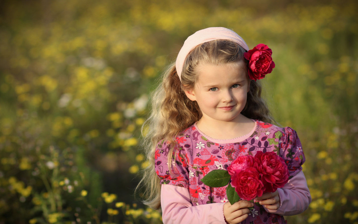 cute girl with flowers hd image wallpaper free for facebook profile pic