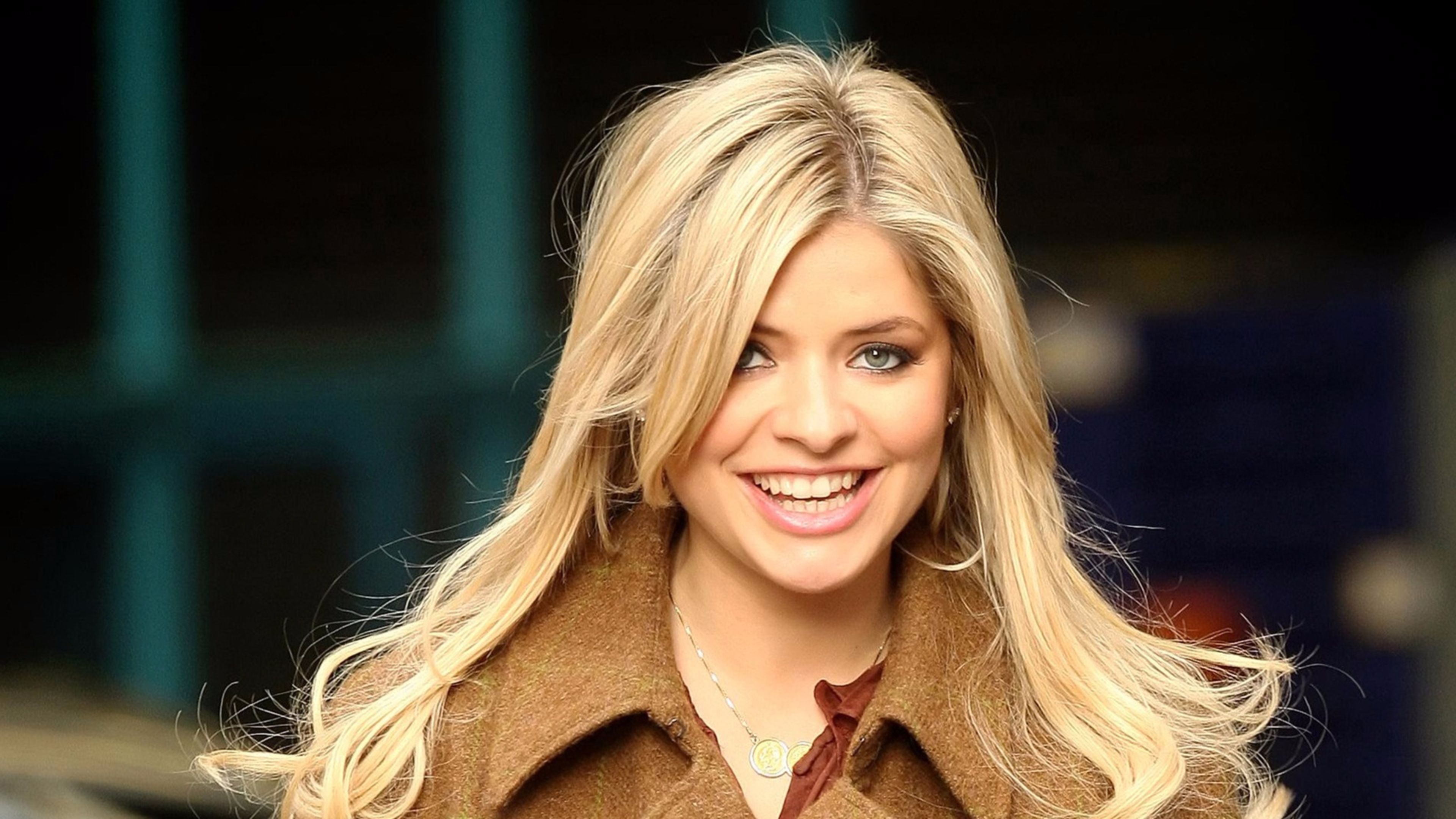holly willoughby hd free images for mobile background