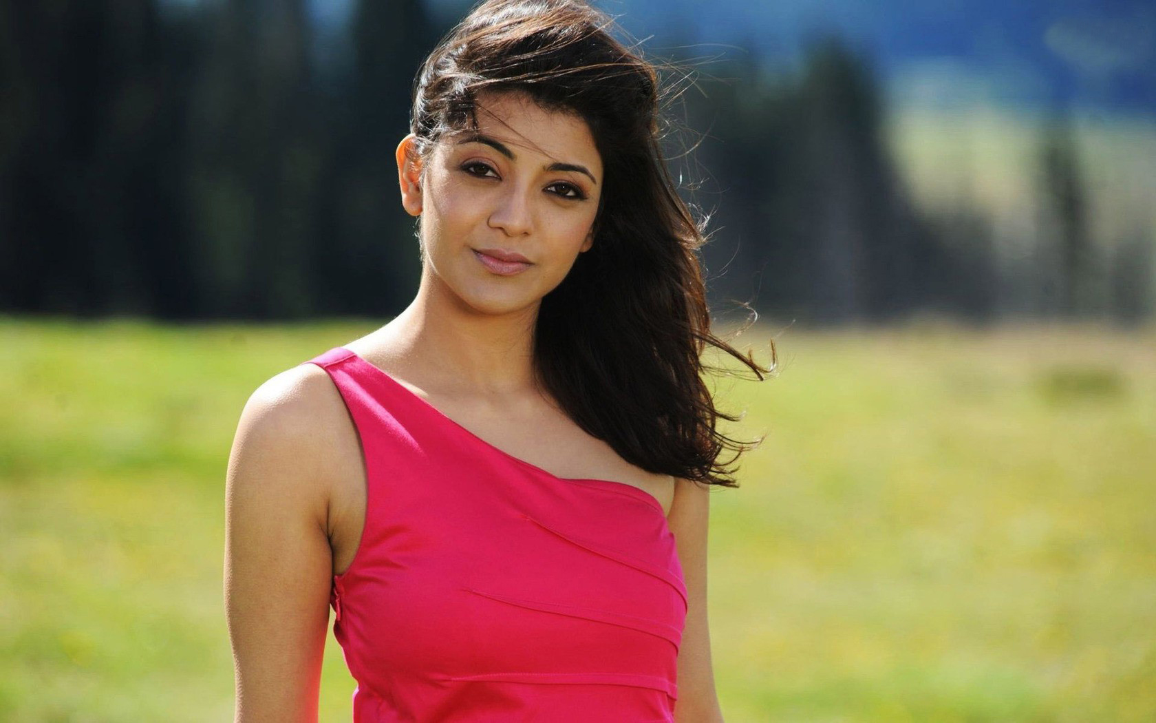 kajal agarwal high quality hd free images for mobile background