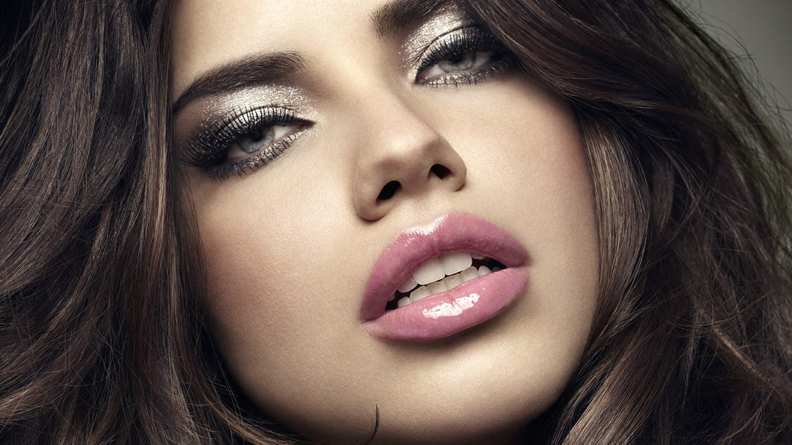 Stunning Adriana Lima Beautiful Face Look Background Free Hd Mobile Desktop Images