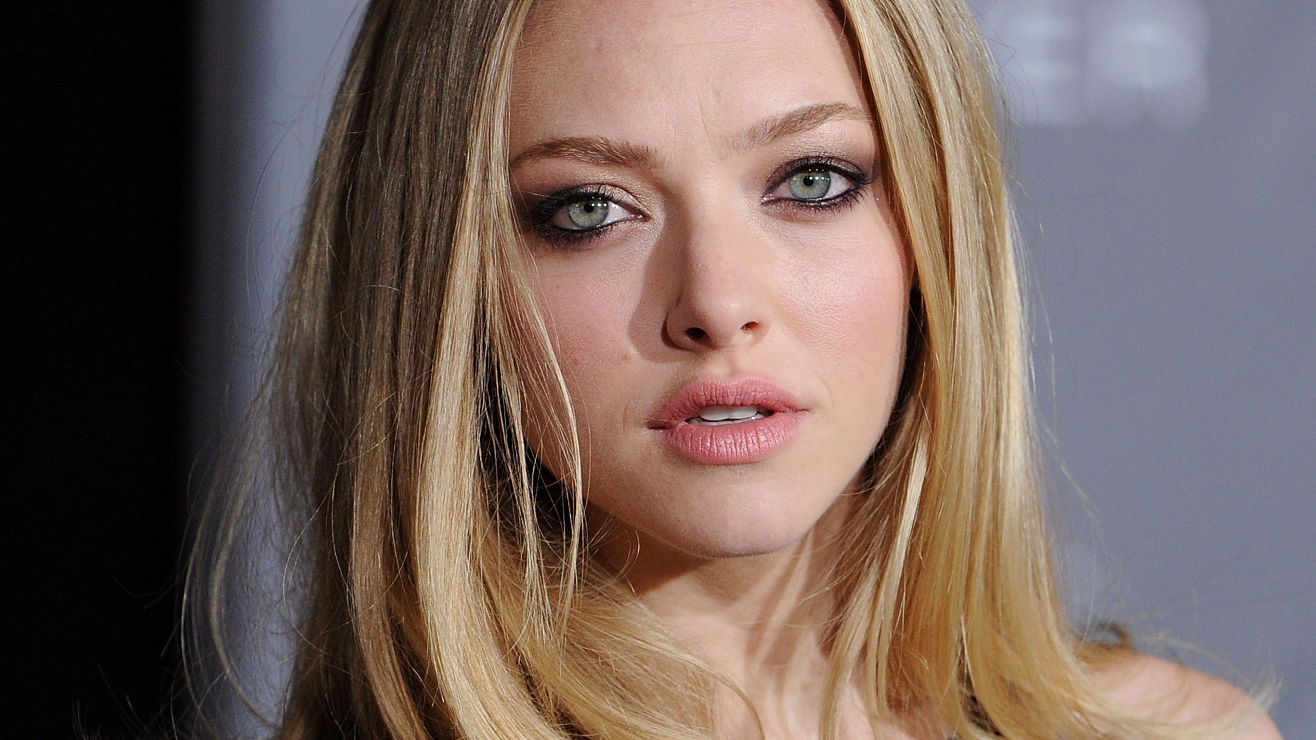 Fantastic Amanda Seyfried Still Hd Background Free Mobile Download Pictures