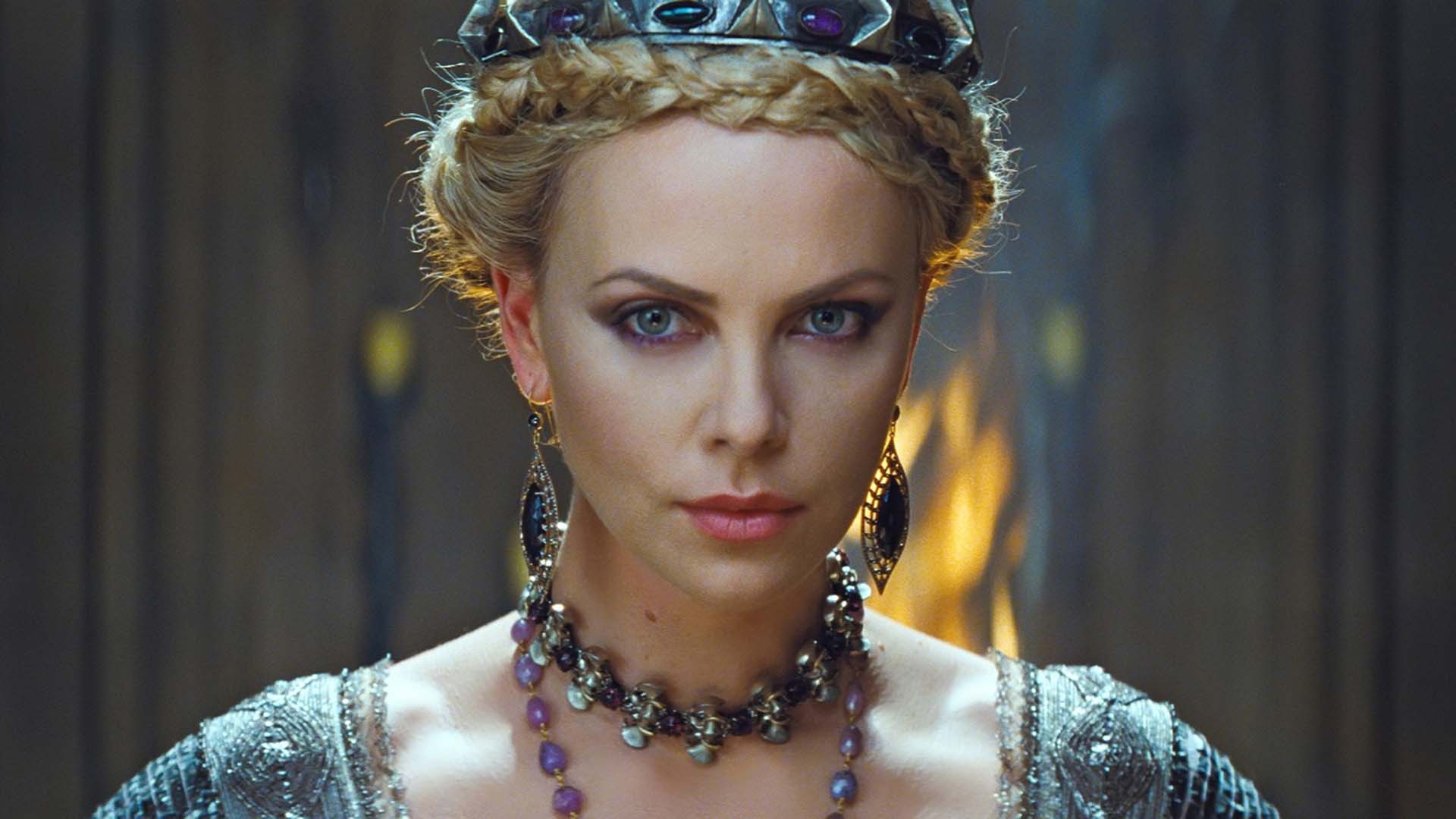 Hd Cute Charlize Theron Picture Download