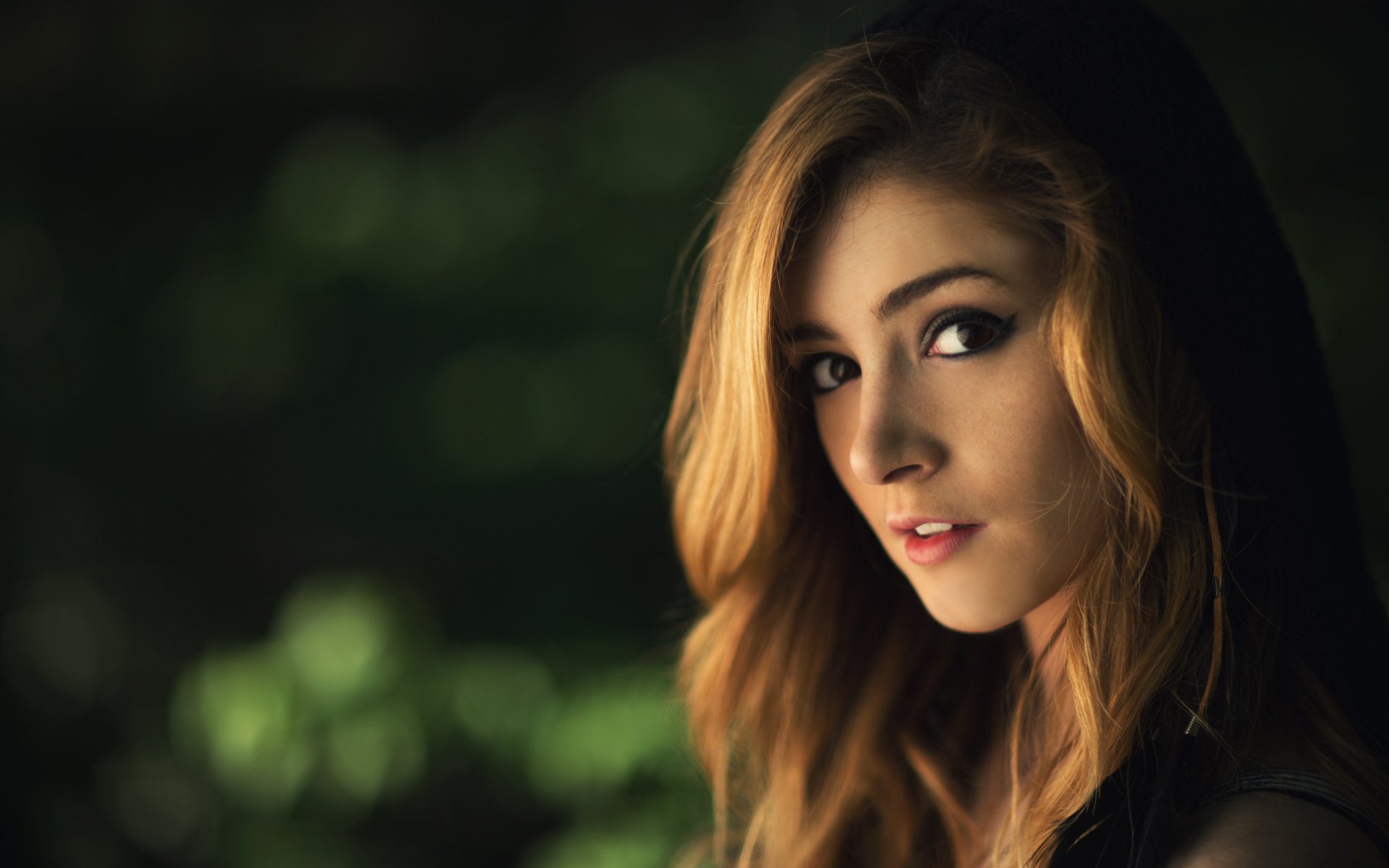 chrissy costanza hd nice wallpapers free