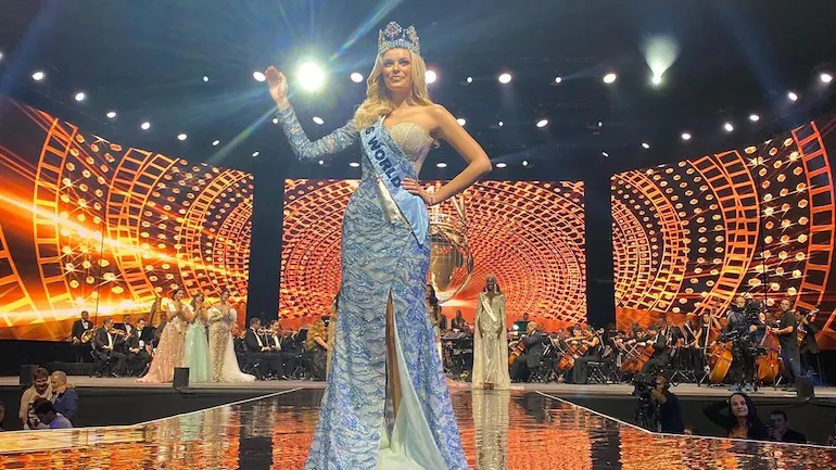 Polands Stylish Miss World 2021 Karolina Bielawska Crowned