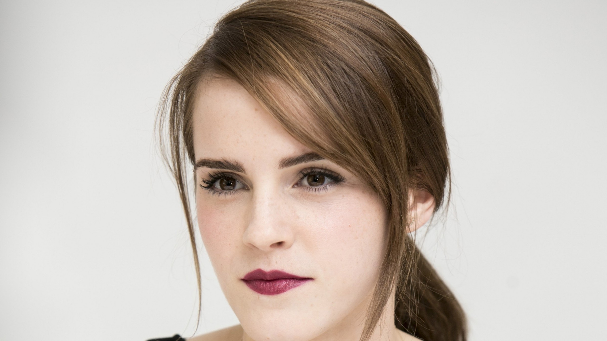 Beautiful Posh Emma Watson Mobile Desktop Free Hd Wallpaper