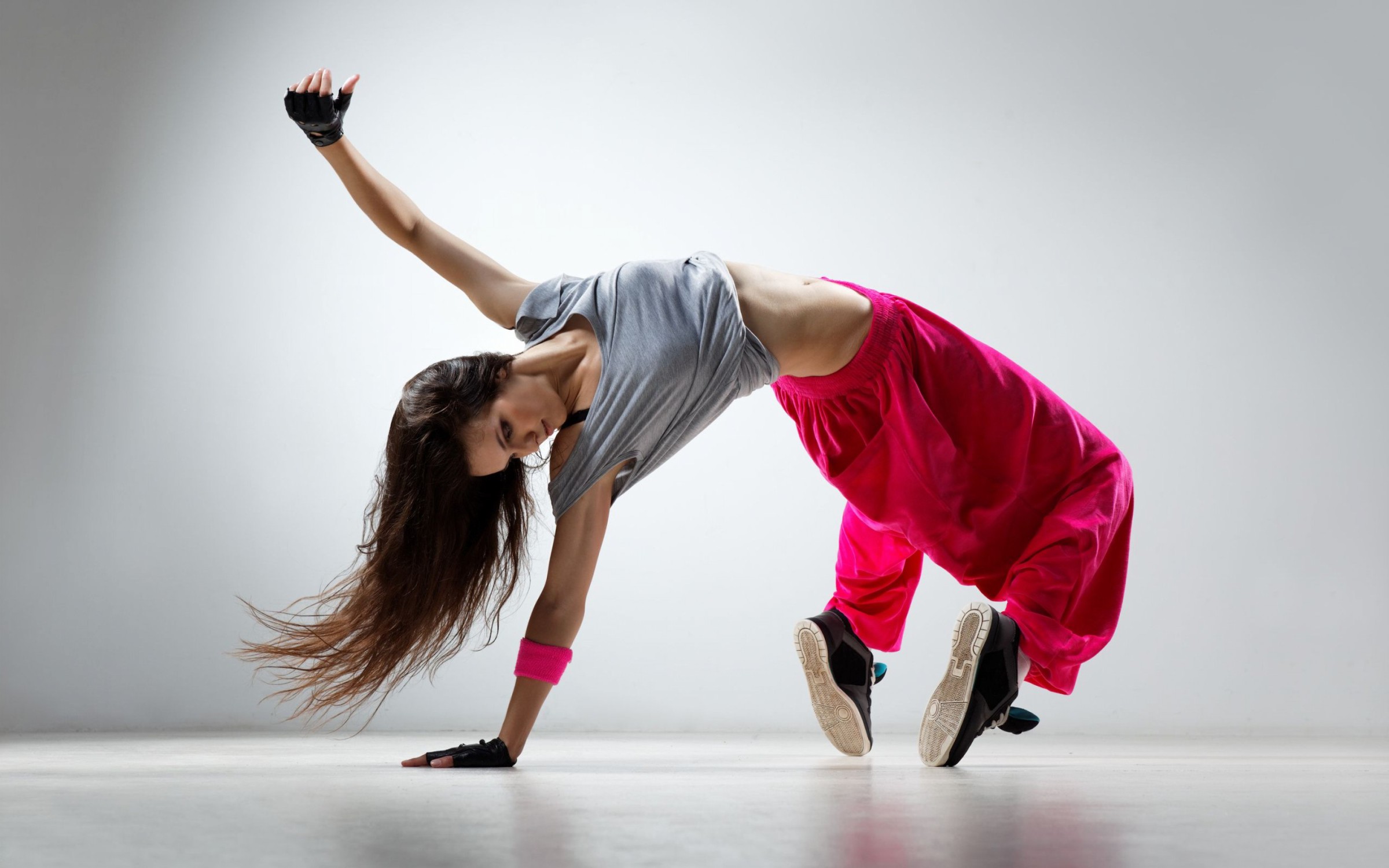 Hip Hop Dance By A Girl Free Awesome Image For Mobile