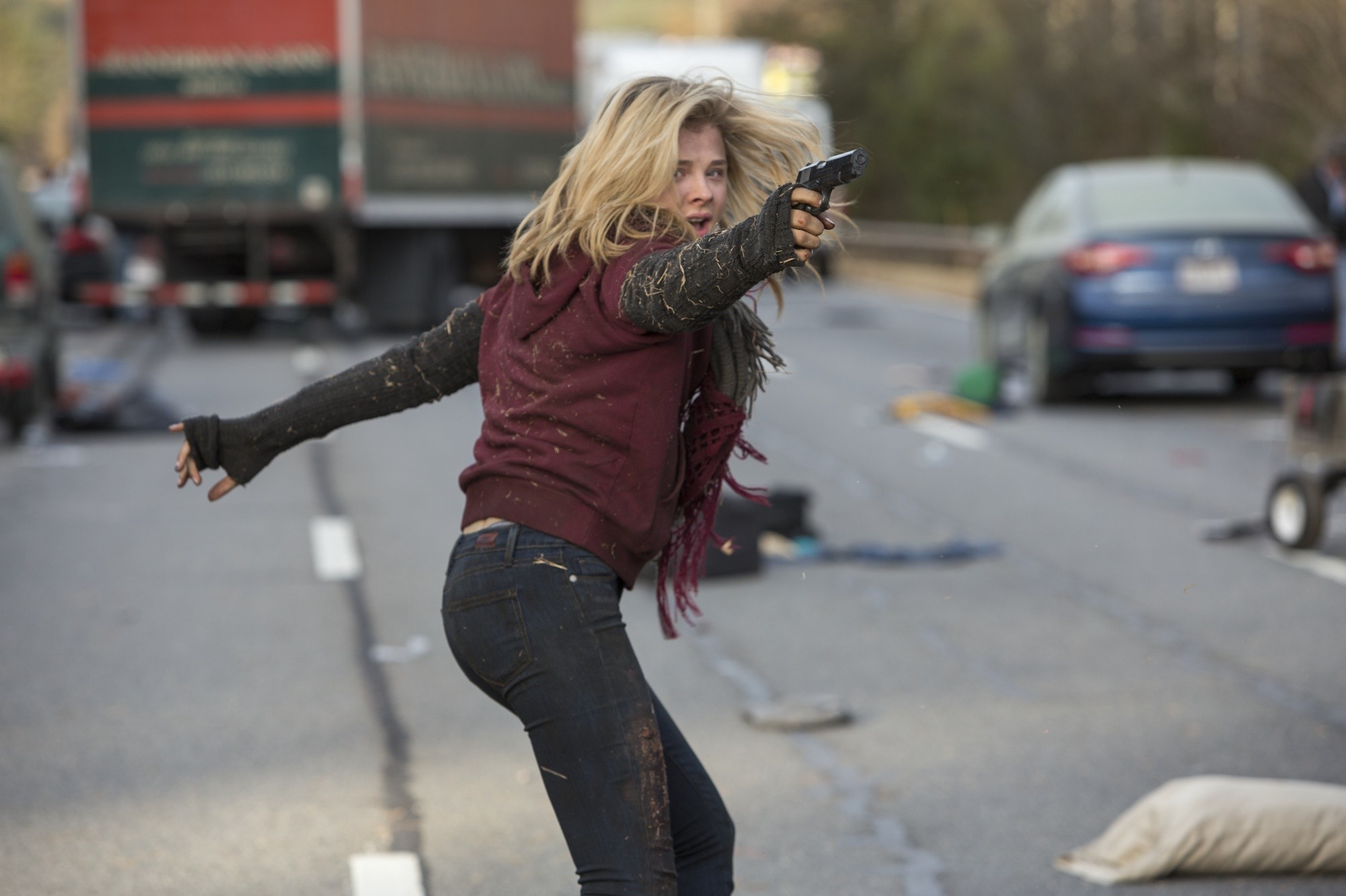 The 5th Wave Chloe Moretz Download Hd Picture