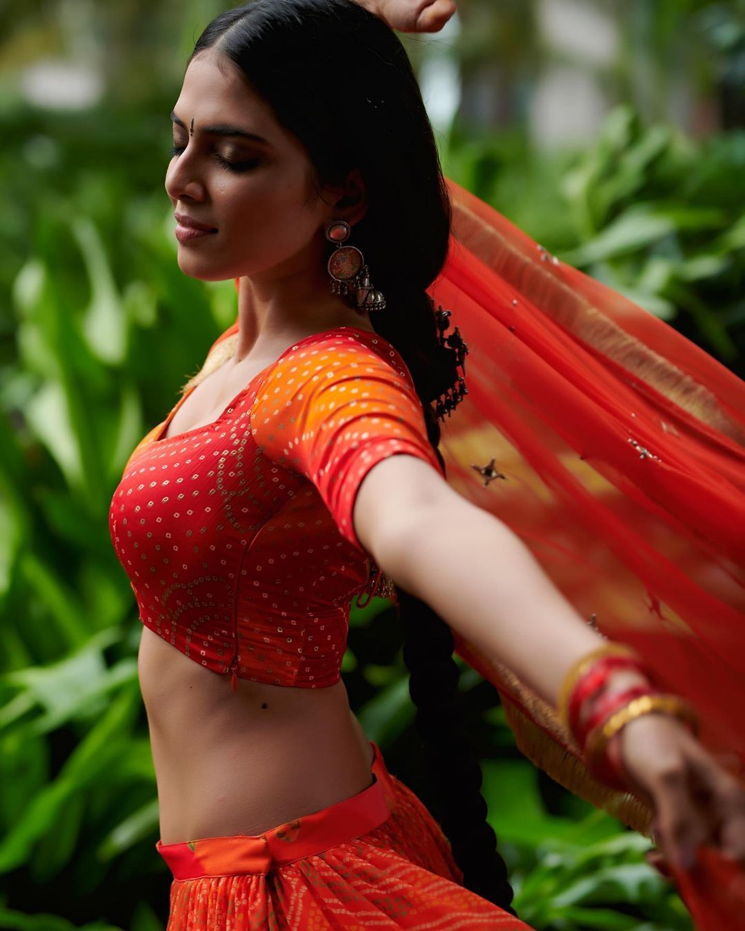 Actress Malavika Mohanan Latest Trending Insta Photos