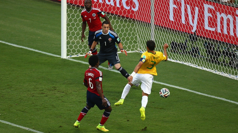 Free Thiago Silva Football Soccer Player Hd Kick Ball To Goal Mobile Desktop Background Download Wallpaper Pictures